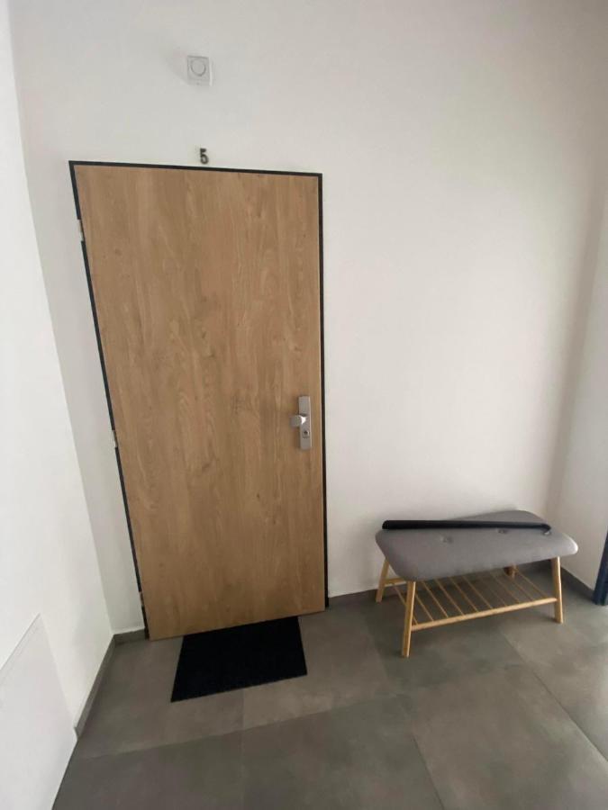 The Dante Villa Apartments Praag Buitenkant foto