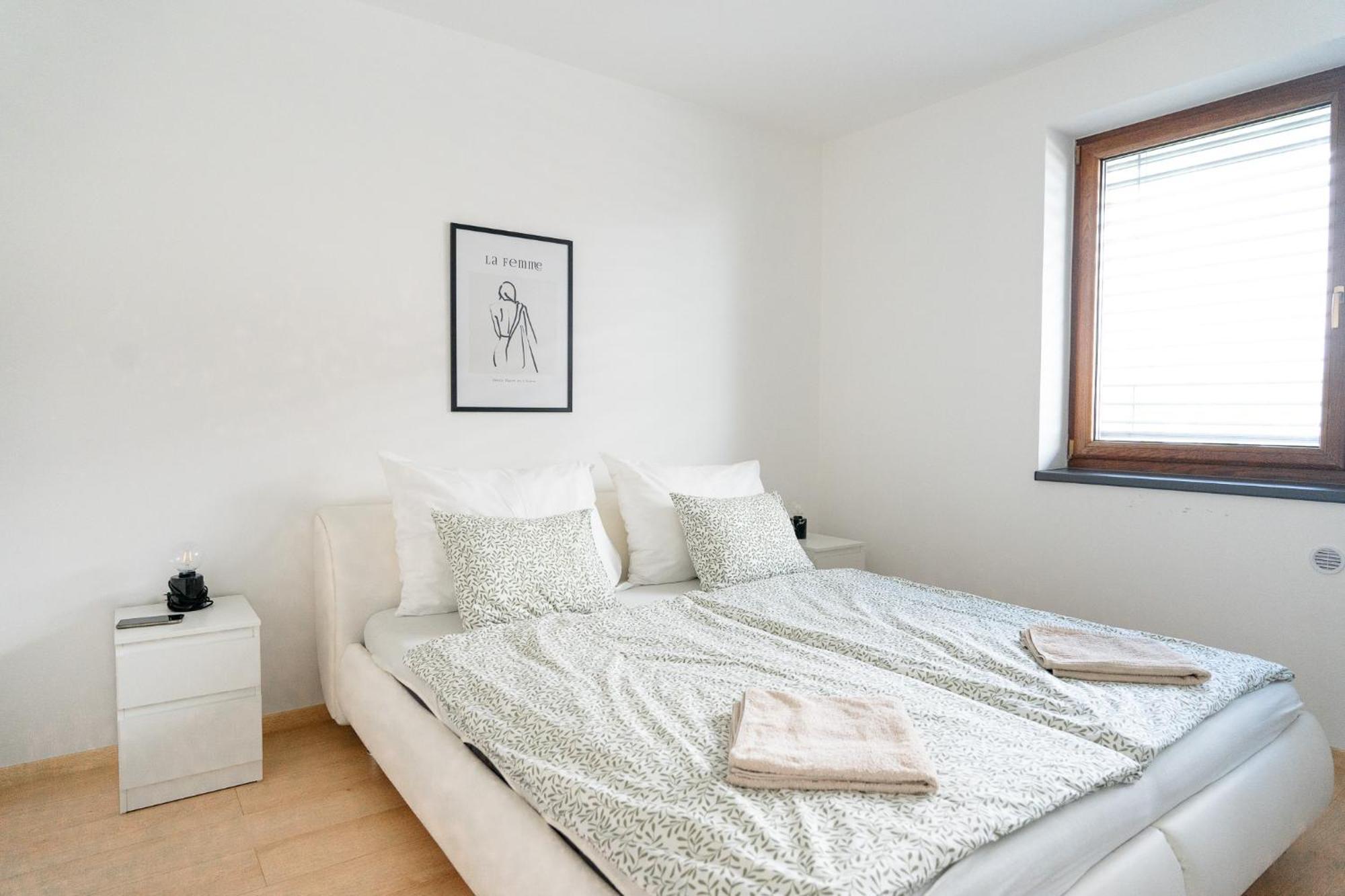 The Dante Villa Apartments Praag Buitenkant foto