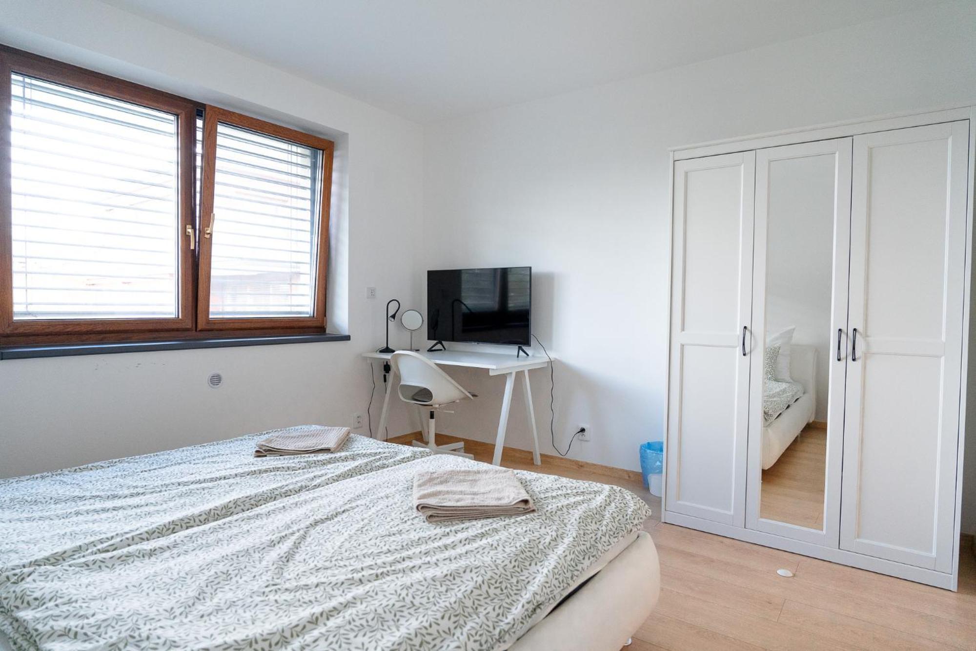 The Dante Villa Apartments Praag Buitenkant foto