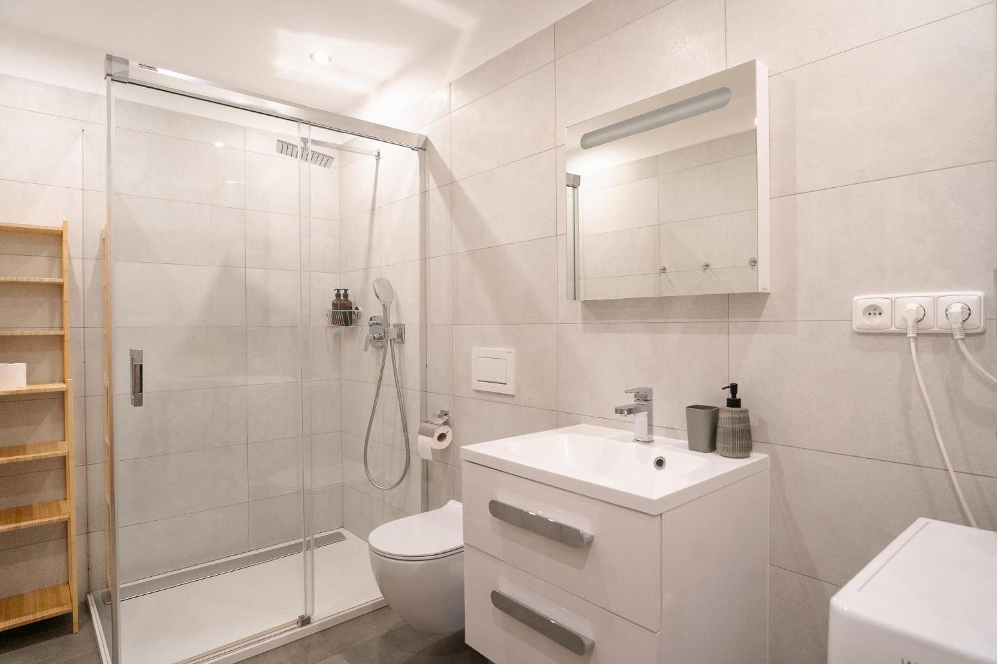 The Dante Villa Apartments Praag Buitenkant foto