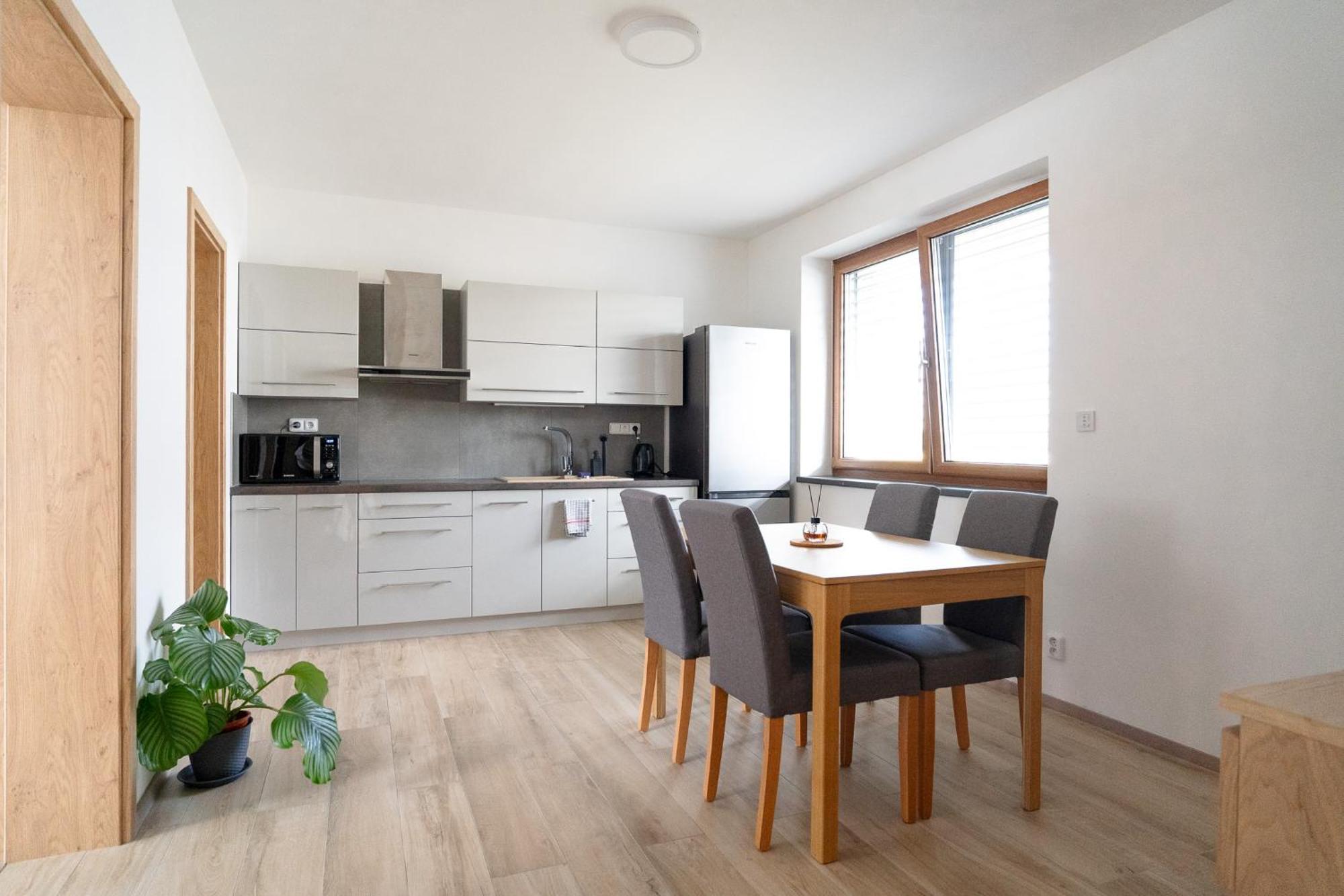 The Dante Villa Apartments Praag Buitenkant foto
