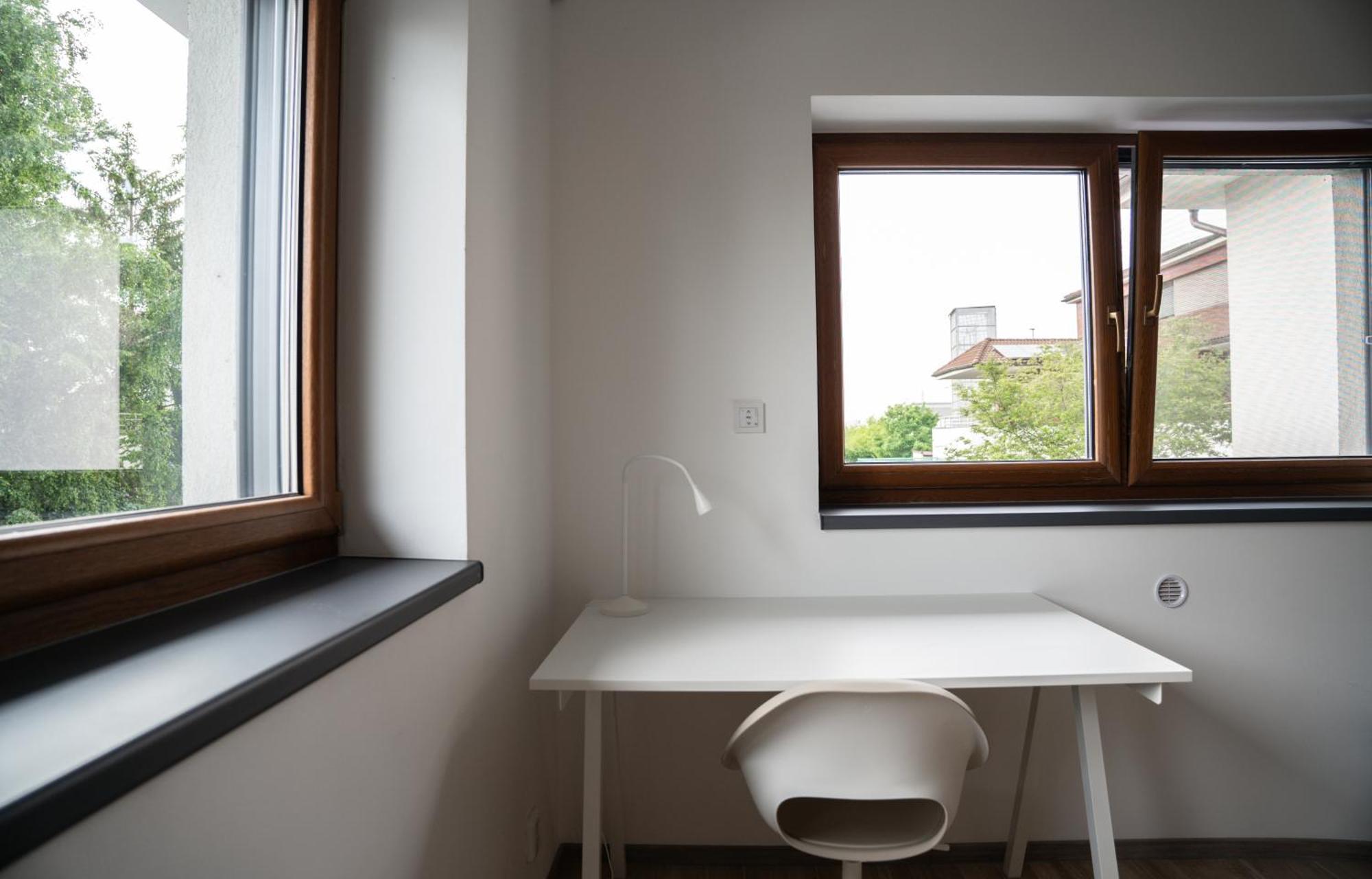 The Dante Villa Apartments Praag Buitenkant foto
